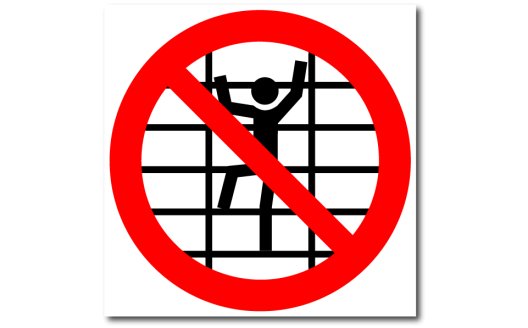 Знак "Запрещается лазить по стеллажам"