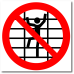 Знак "Запрещается лазить по стеллажам"